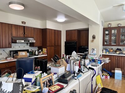 Kitchen before house staging