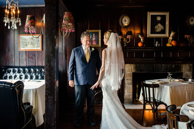 Father of the bride sees his daughter for the first time