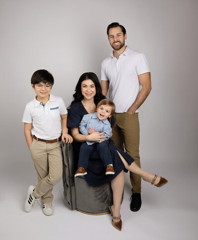 familychildrennewbornboygirlmaternityquinceanerateendancenewbabybestphotographertudiofamilybirthdaynewbornboyamilynewborngirlfirstbirthdayportraiturephotographystudioportraitsnewborngirlboyfamilyEvaMaganaPhotographychildphotographer (3 of 5)