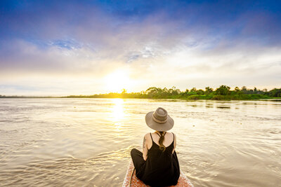 Kelli-Hayden-Peru-Amazon-River-Boat-Sunrise