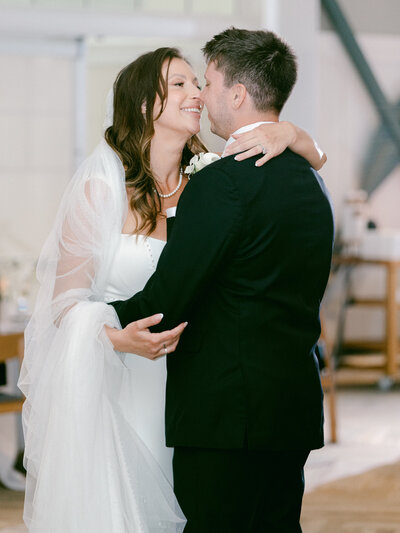 A breathtaking Destination Wedding, where Ana and Colin exchanged vows against the backdrop at Newport Beach Orange County Coastal Resort captured with a timeless, editorial eye by Michael Asmussen, an internationally recognized destination wedding photographer specializing in luxury celebrations. Explore more of Michael’s work in Orange County, Palm Springs, Los Angeles, San Diego, Tokyo Japan, Las Vegas, Seoul and beyond.