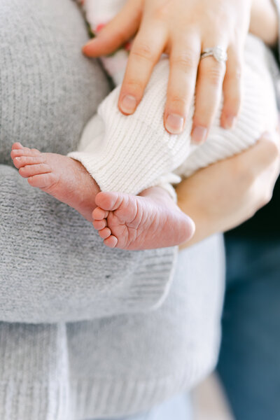 family newborn in-home photography session Dayton Ohio