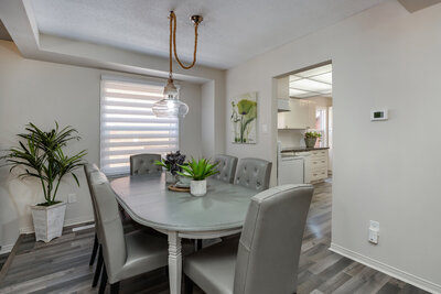 81 McCrimmon dining (4)