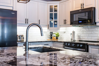 941 Greenleaf kitchen (6)-2
