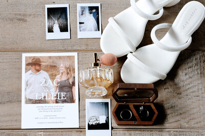 wedding details photo bride groom