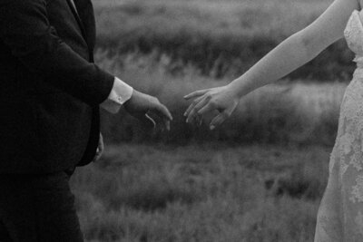 Traditional summer church wedding Rochester MN | Oduma photography -462