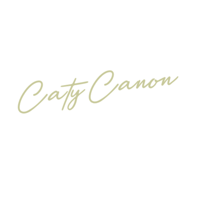 with lovee photography logo
