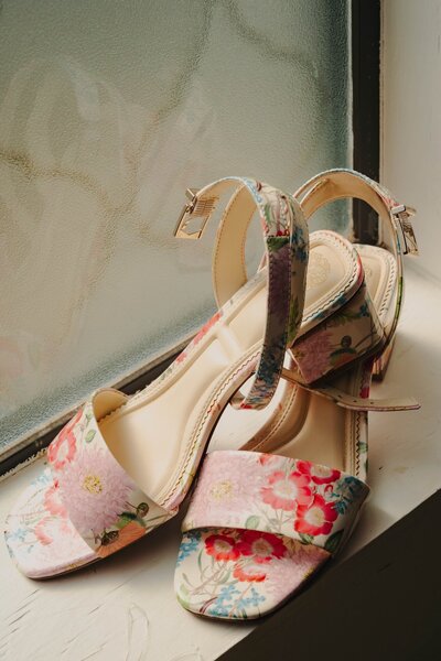 detail shot of brides shoes in dallas texas