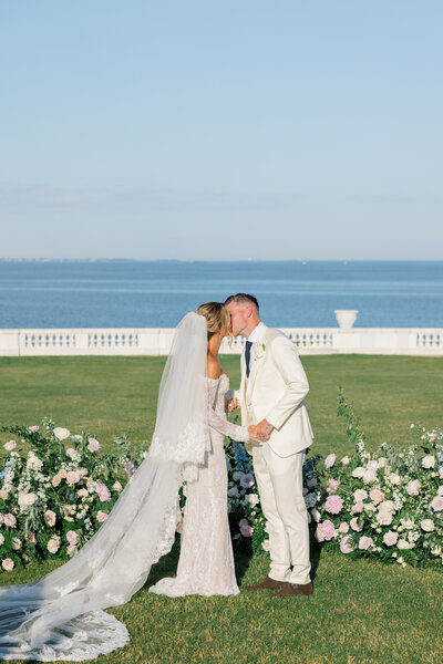 Showit Portfolio Gallery Template for Wedding Photographers