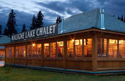 Maligne Lake Chalet - Jasper Wedding Venue