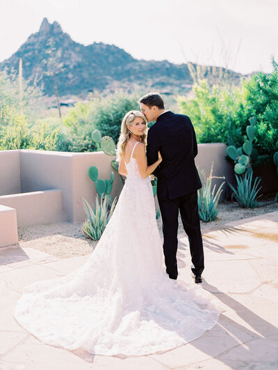 Vanessa & Kris | Springs Preserve, Las Vegas, Nevada | Mary Claire Photography | Arizona & Destination Fine Art Wedding Photographer