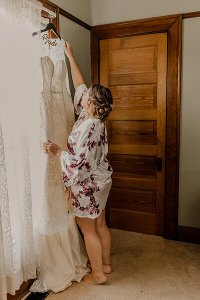 ohio-virginia-best-wedding- elopement-candid-golden-hour-sunset-photographer-grand-lake-saint-marys-ohio-celina-wapakoneta-haley-givens-clark-photography-best-authentic-real-roanoke-lexington-columbus-cincinnati-lima-indianapolis-best-inspo-39