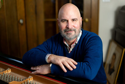 High-quality business headshot in New Jersey by Alex Kaplan Photography.
