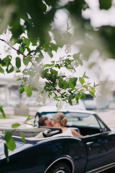 Classic and editorial wedding photography at Creighton Campus, St. John's Church, Happy Hollow Club and Joslyn Art Museum in Omaha, Nebraska. Luxury wedding photographer serving Lincoln, Aspen, Vail, Colorado, Chicago and Kansas City. Midwest Wedding Photographers