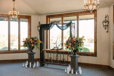 hidden meadows snohomish indoor ceremony photos