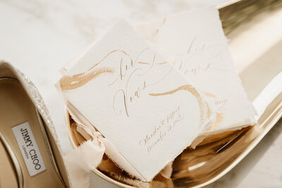 invitations-stationary-vancouver-wedding-photographer-jw-marriott-parq-005