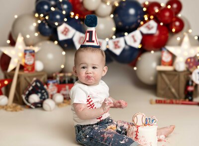Rookie of the year cake smash theme with baby smash cake. Cake smash photo taken by Jenni Nikki Photography in Atlanta, GA.
