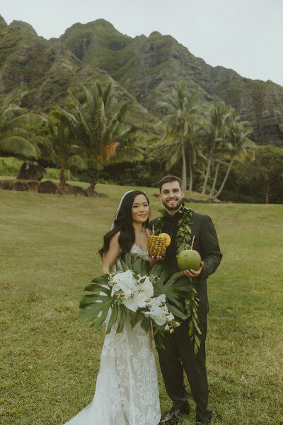 maui couple at the beach