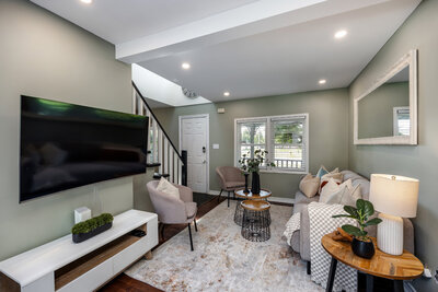 461 Townline living room (3)