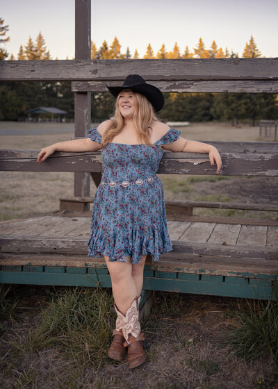 Oregon-Senior-Portrait-Photographer.jpg