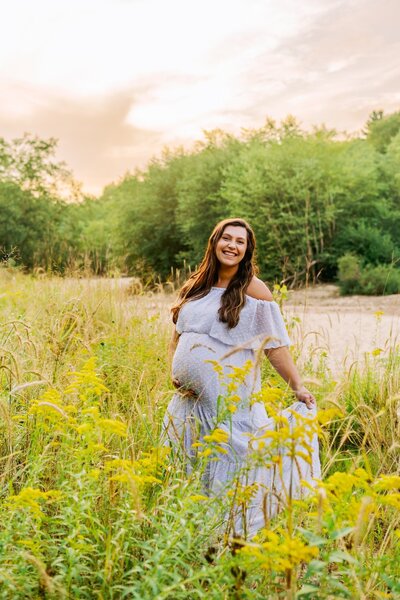 maternity photoshoot eau claire wisconsin