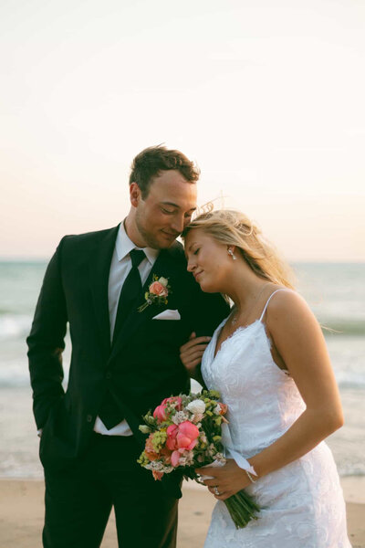 FBA6E4C7-7F4A-4250-A3E9-A7A831E4178F