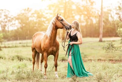1. Sydney Equine Photographer girl kissing horse in a dress Half Steps Photography