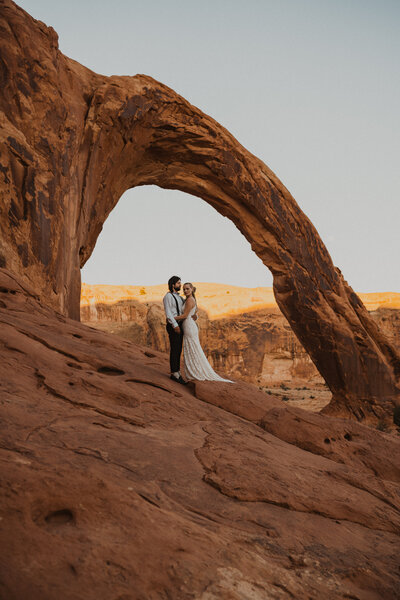 Emilee Setting Photo Elopement Photo Utah wedding Corona Arch101