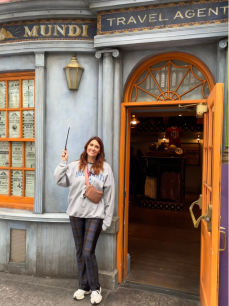 Travel agent with wand harry potter universal studios - tales of adventure