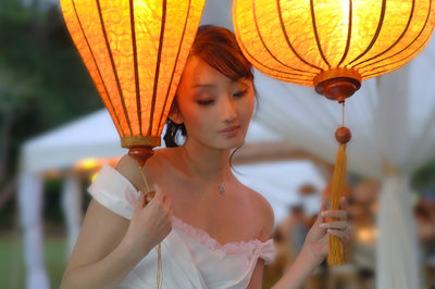 lantern lady.lr