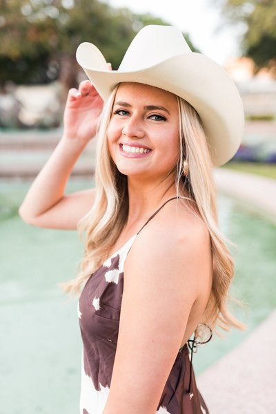 UT Austin senior photographer