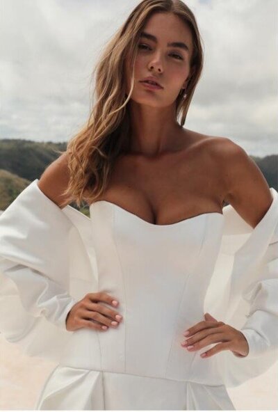 Mariana Hardwick Bridal 'Jade' wedding dress stocked at Sunday's Bride, London for the modern bride
