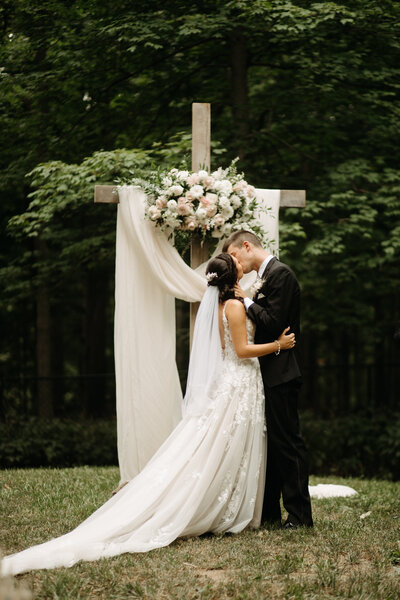 Indiana outdoor wedding with large cross
