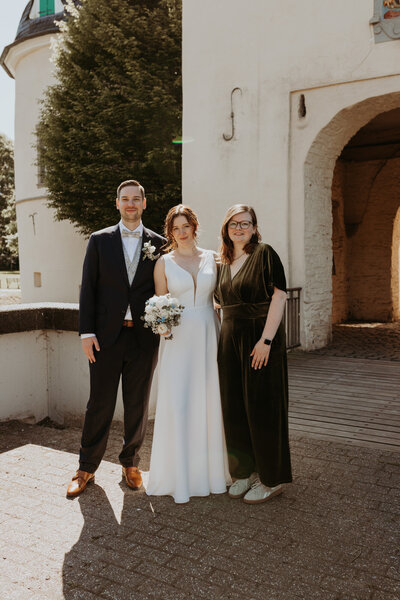Jana Sauer Weddings mit Kameras kurz vor einer Winterhochzeit
