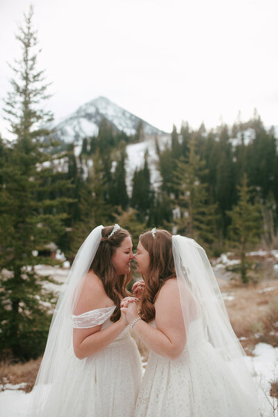 utah-mountain-lgbtq-lesbian-bridals-17