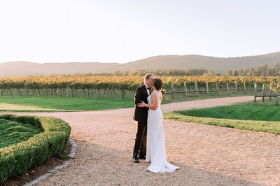 Keswick-Vineyard--Virginia-Wedding-Photographer-Heather-Dodge_0131