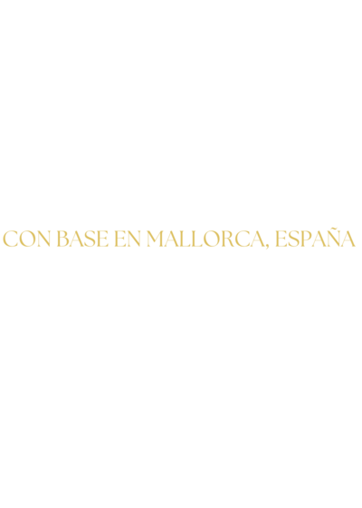 Portrait and lifestyle photographer with a fresh yet timeless style,focused on capturing genuine moments of joy and love in the form of vibrant and light-filled images under the Mallorcan sun.