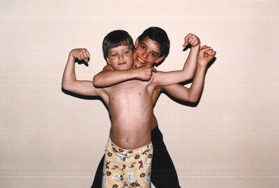 Gordon and Brent Ray Fraser Flexing 1987