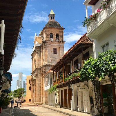 Colonial architecture and cobblestone street in Cartagena, Colombia