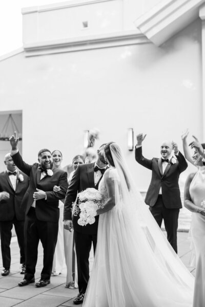 8.10.24Ari&KriLakeviewPavilionWedding_CharityHopePhotography-745