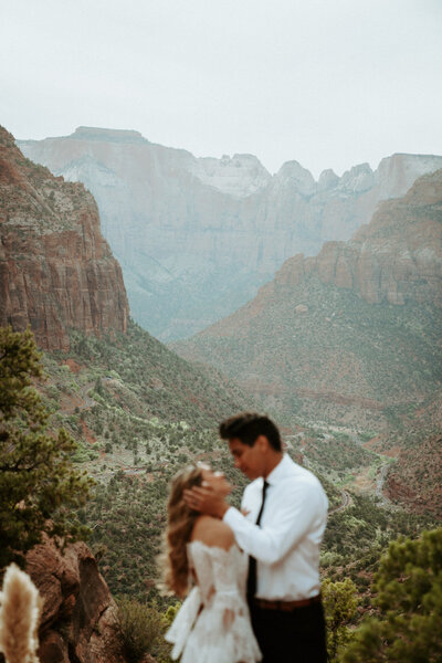 Zion Canyon Overlook elopement