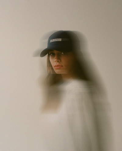 Model-Hat-8