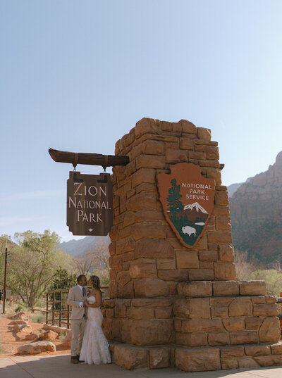 utah elopement photographer alexis Pollard photo