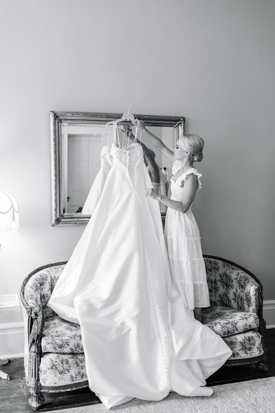 bride on wedding day in nashville tennessee upscale bridal portraits