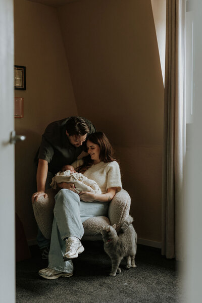 Newborn fotoshoot thuis door Linda Photography