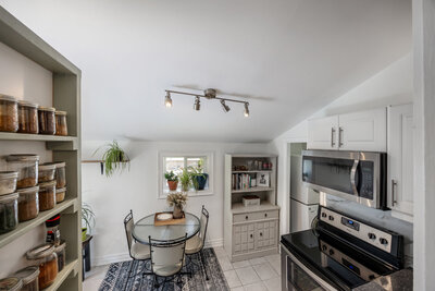 42 Liberty apt kitchen (8)