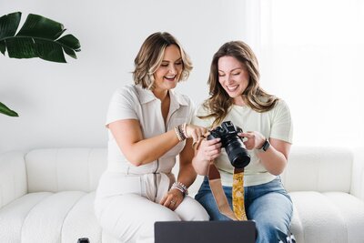 Chelsea writing on calendar for interior design clients