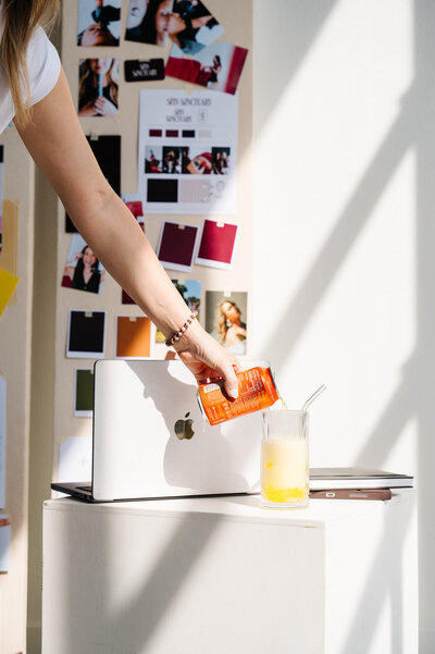 courtney-sept2025-final-6199_(2048)