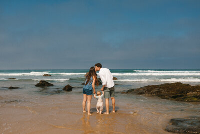 Family Photos at Watergate on a sunny summer's day