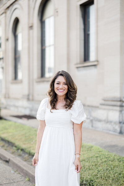 Wedding and portrait photographer in Columbia Missouri